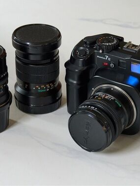 Mamiya 7ii 6x7 medium format film camera with 3x Lenses